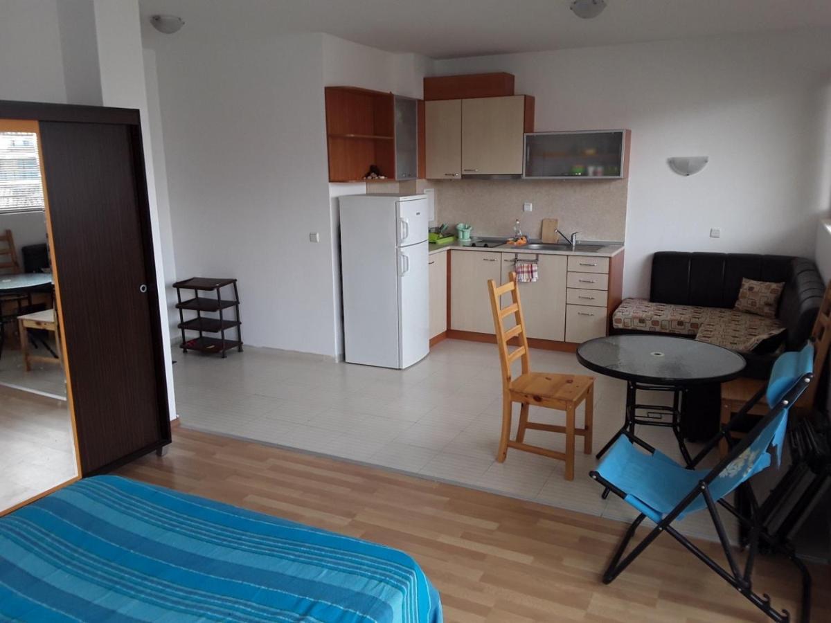Apartment Comfort 阳光海滩 外观 照片